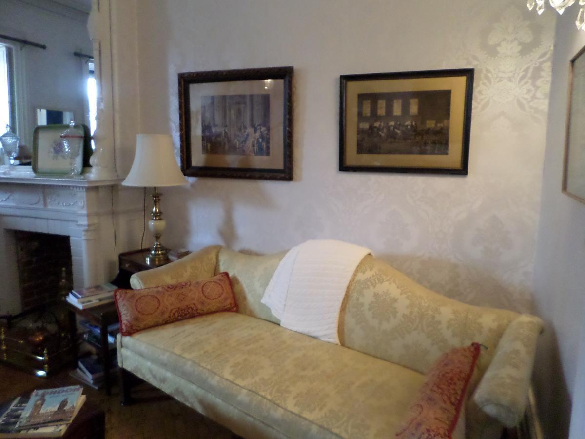 Bed & Breakfast Hillard House