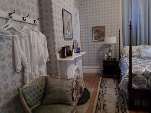 Hillard House Bed & Breakfast 2*